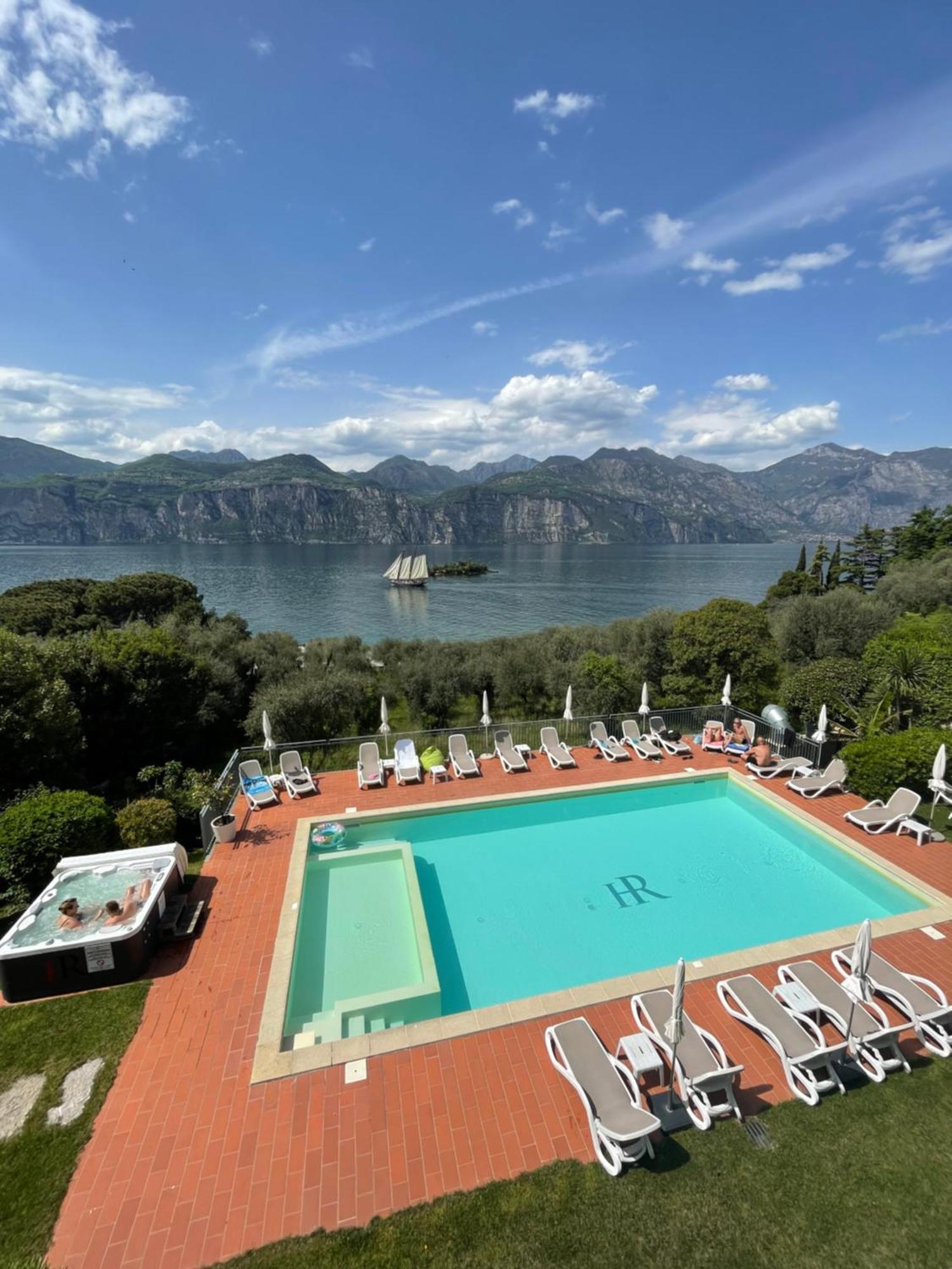 Aparthotel Roma 3*